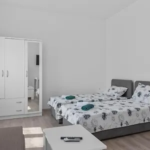 Mima Apartman